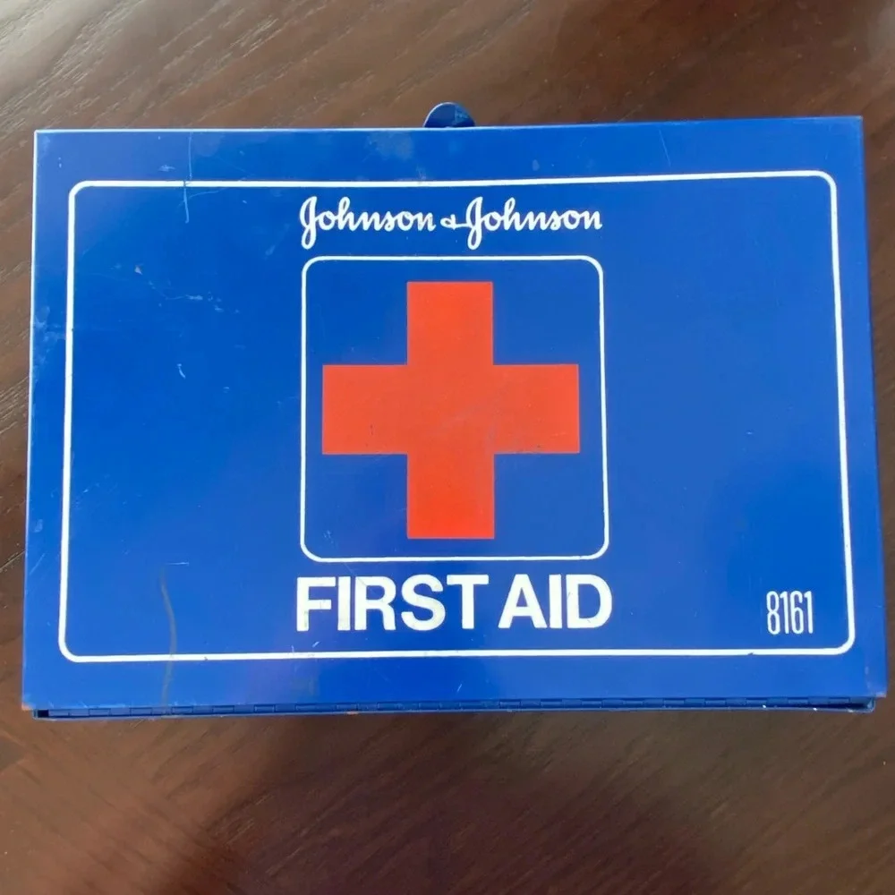 Vintage 1980s Johnson & Johnson Wall Mount Metal First Aid Kit #8161
